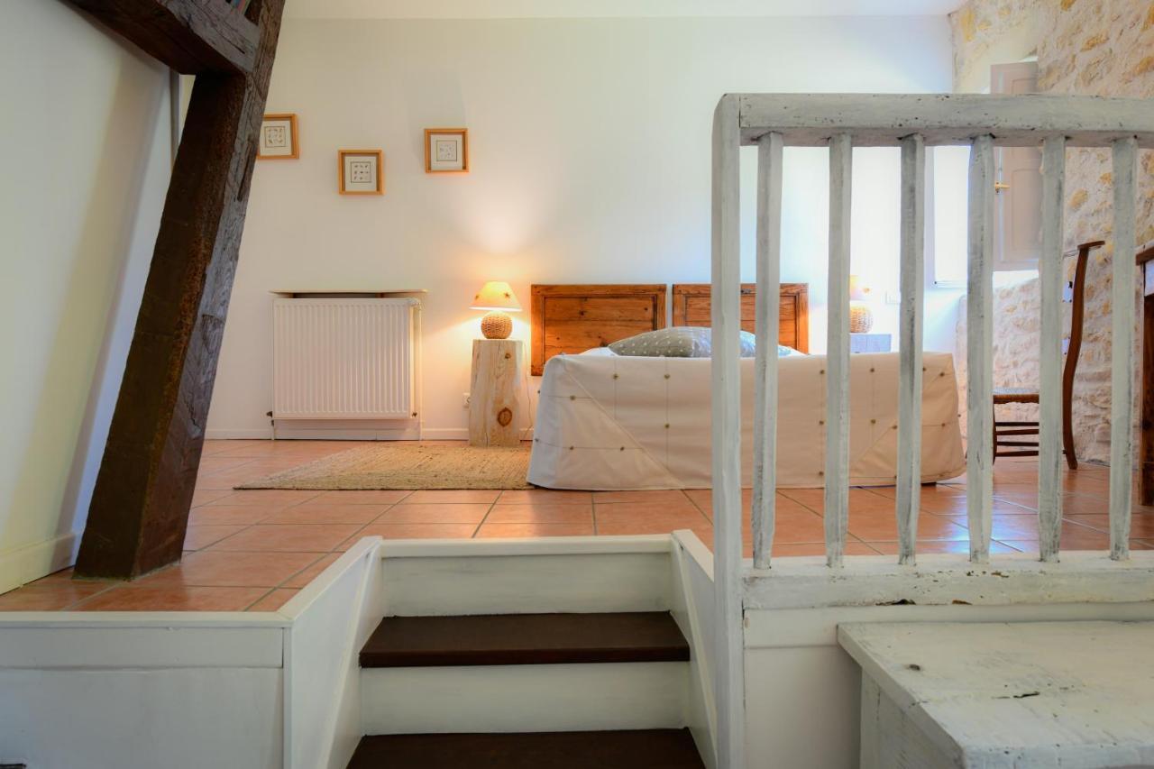 La Ferme Dague Bed & Breakfast Lasseube Exterior photo